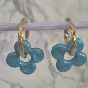 Boucles d’oreilles fleurs turquoise pailletées – Création artisanale